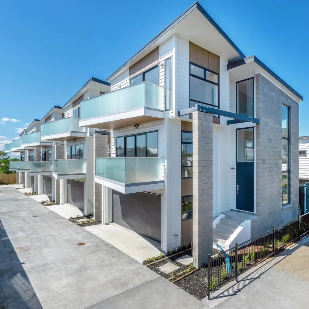 Ropata Avenue — Point England